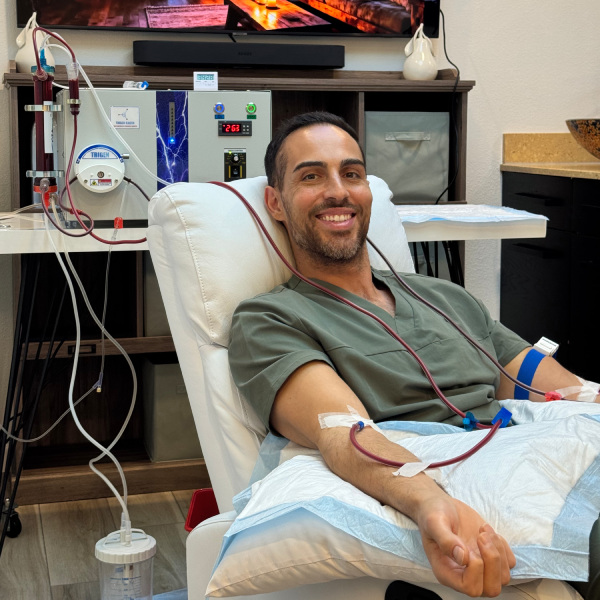 Dr. Pedi receiving EBOO therapy at the Oasis Health and Medicine clinic in San Diego, CA